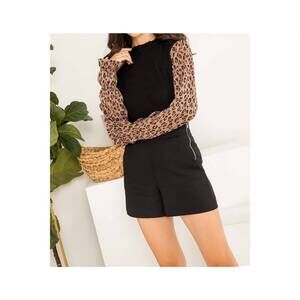 NEW THML cheetah print sleeve top in black